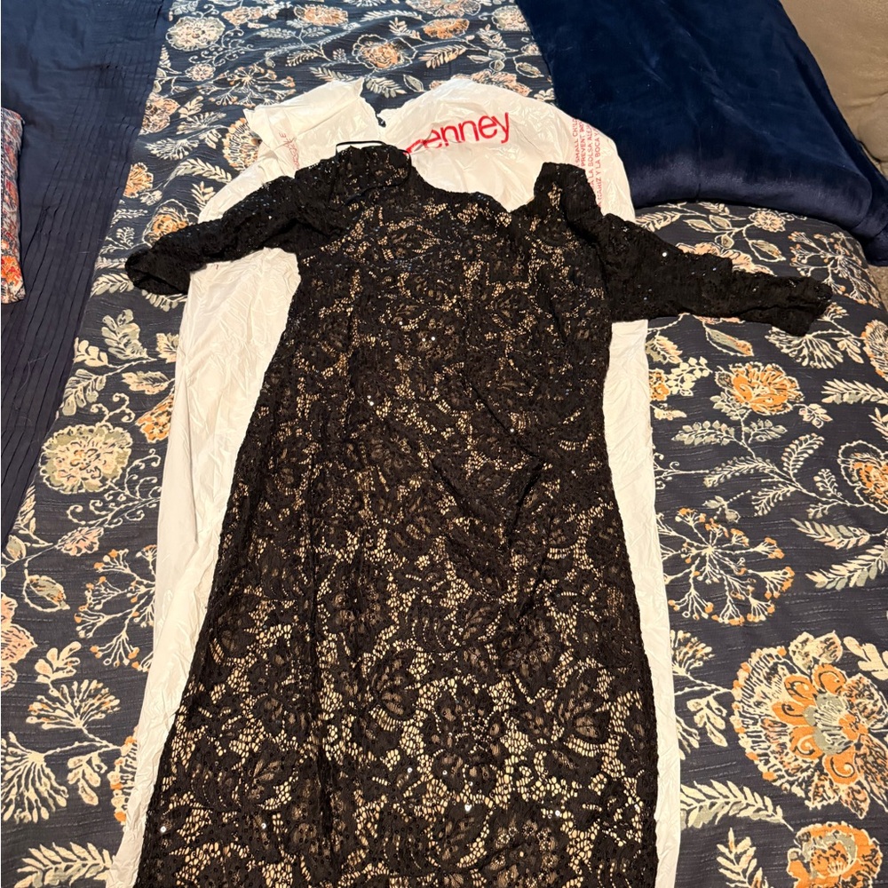Scarlett Elegant Black Lace Long Sleeve Dress